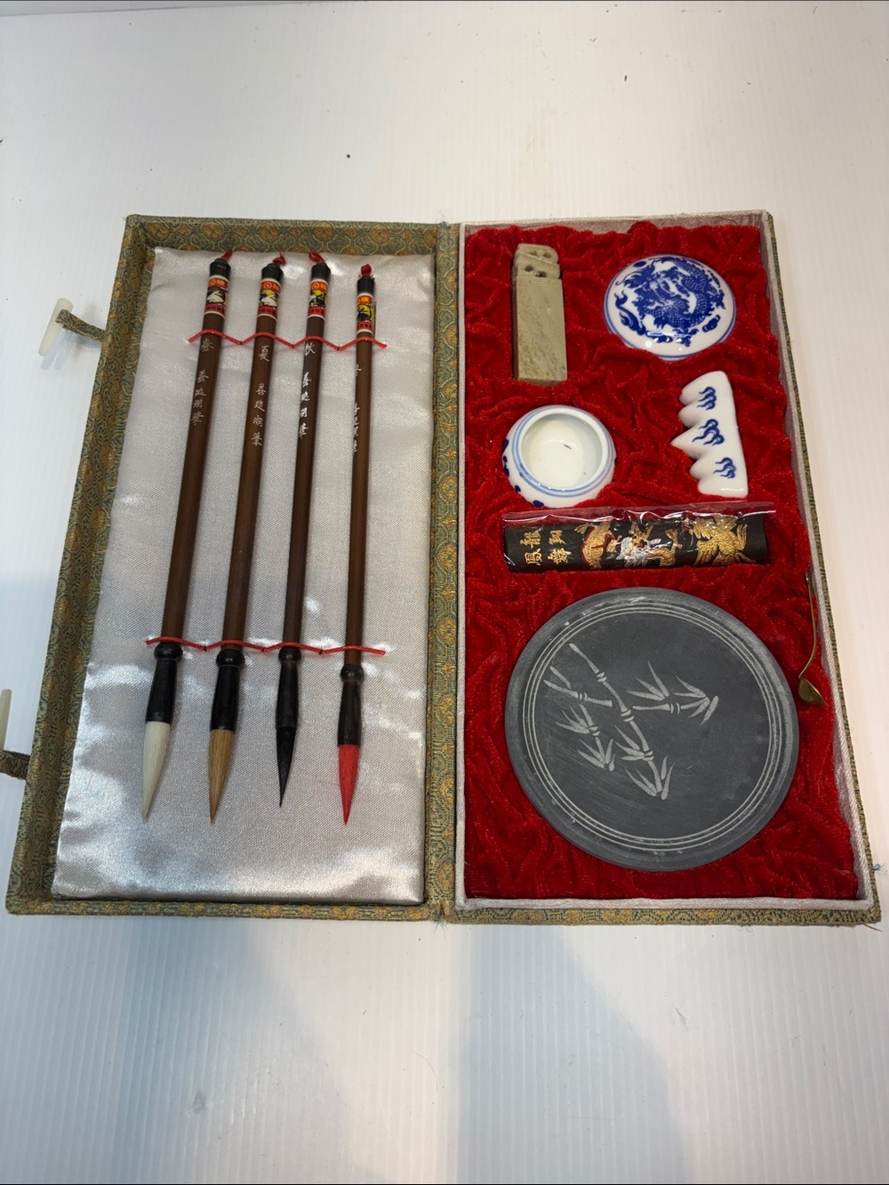Traditional Chinese Calligraphy & Scholar's Writing Set